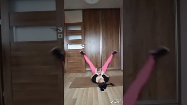 #маманаспорте #фитнессдома #мамаималыш Спортивная пятиминутка с малышом ?