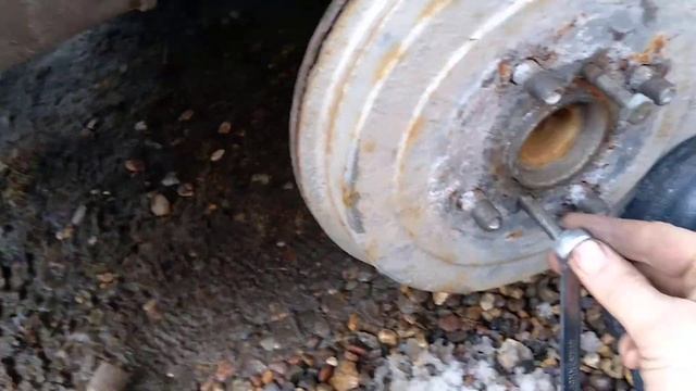 Как снять прикипевший тормозной барабан ?️ смотреть онлайн