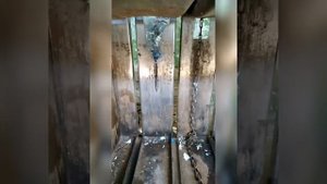 Прессование ПЭТ бутылки. Процесс переработки после использования