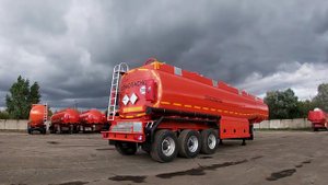 Стальной полуприцеп-цистерна ГРАЗ