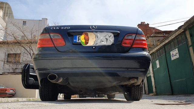 CLK W208 320 Exhaust Sound смотреть онлайн