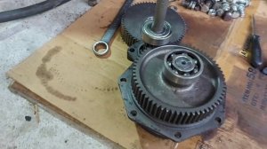 МТЗ 152 ремонт заднего моста. попытка #2