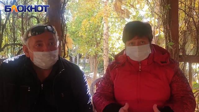 Двое пенсионеров инвалидов и их внучка проведут зиму без тепла в станице Романовской смотреть онлайн