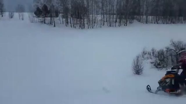 Ski-doo Summit 800 а вот мой папа в Белом шлеме) смотреть онлайн
