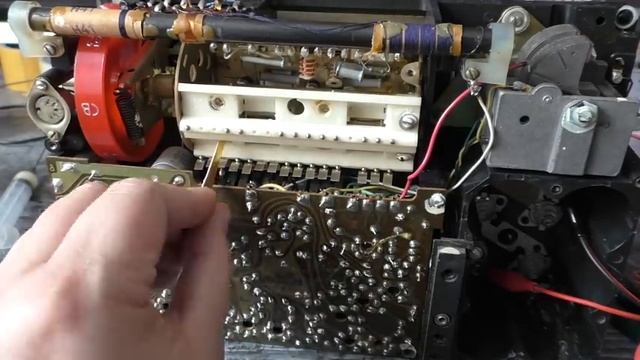 VEF202 USSR Radio Ремонтец и настройка смотреть онлайн