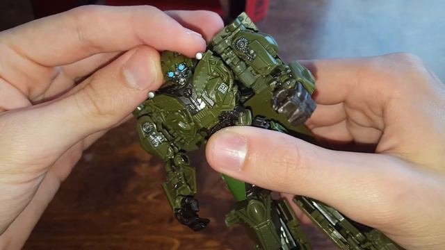 Transformers Studio Series 26 WWII Bumblebee - Необычный Трансформер [Трансфобзоры]