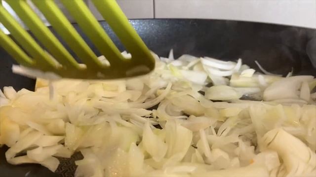 Кулінарний БАТЛ між учасниками МастерШеф.Пивна рулька VS Профітролі з кремом патісьєр. #мастеркласс
