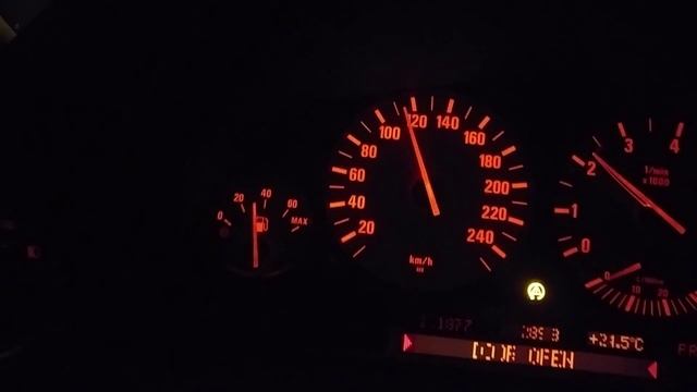 Е38. E38. 750i разгон от 0 до 120.m73 смотреть онлайн