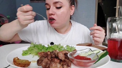 Мукбанг куриные сердечки, желудочки, картофельные хашбраун #мукбанг #фудблогер