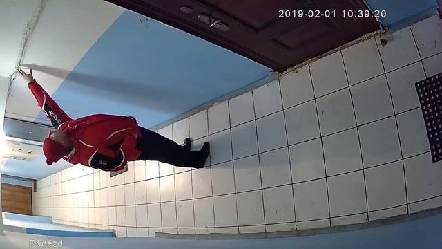 Спец по «обрезанию» смотреть онлайн