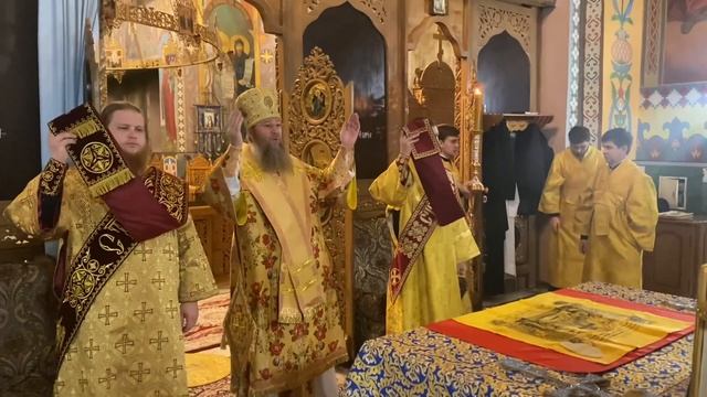 БАНЧЕНЫ. Ранняя Божественная Литургия в Неделю 16-ю по Пятидесятнице, по Воздвижению. смотреть онлайн