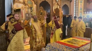 БАНЧЕНЫ. Ранняя Божественная Литургия в Неделю 16-ю по Пятидесятнице, по Воздвижению.