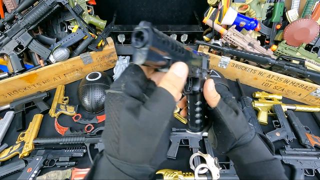 Squid Game Masks, Toy Guns, Rifles, Realistic Bead Shooting Toy Guns смотреть онлайн