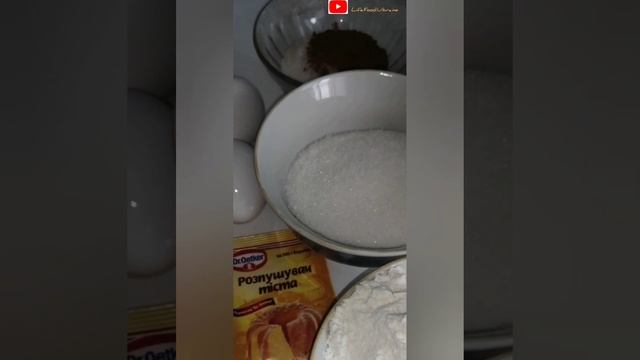 Шарлотка , рецепт на канале.#шарлоткасяблоками#шарлотка#как #еда#рецепт#рецепты#рецептза5минут