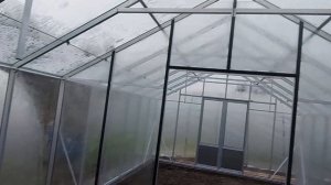 Обзор новой стеклянной теплицы!