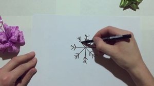 Рисуем  снежинку. Рисунки для самых маленьких.