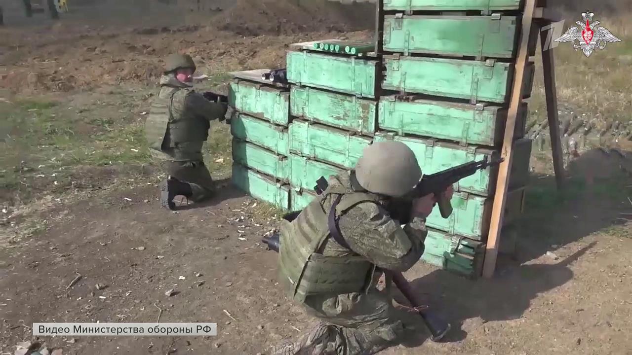 В России сформировано девять резервных полков, которые пополняются контрактниками