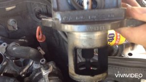 Мерседес W211 CDI 2.2 клапан EGR. Демонтаж, чистка та встановлення.