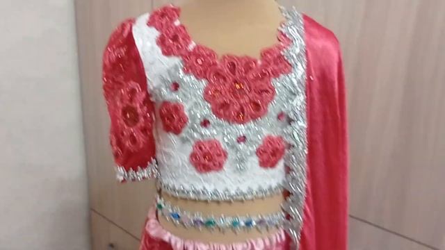 Индийский дизайнерский детский костюм смотреть онлайн