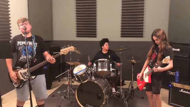 Zach Glantz with Vacendak ‘She’s Out Of Control’ смотреть онлайн