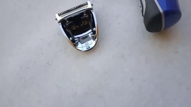 Gillette Fusion Proglide Styler Shaver Disasembly Pulling Out The Blade