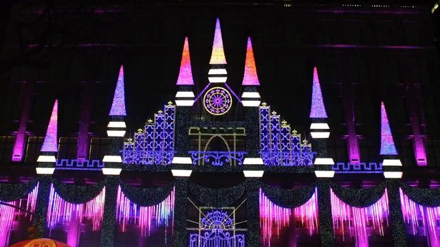Saks Fifth Avenue Holiday Christmas Light Display New York City 2016 смотреть онлайн