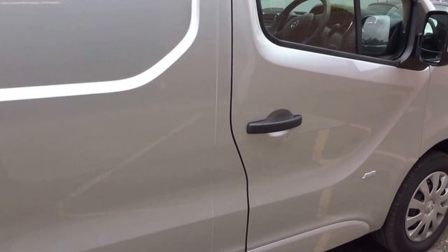 2016 16 Vauxhall Vivaro 1.6 CDTi 120ps Biturbo Ecoflex L1 H1 Sportive 2700 In Silver. смотреть онлайн