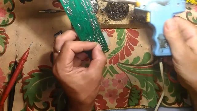 Ремонт автомагнитолы PIONEER, перепутали полярность питания при подключении. смотреть онлайн