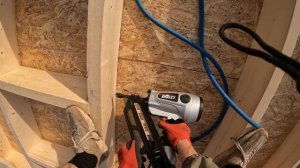 Сборка платформы каркасного дома.