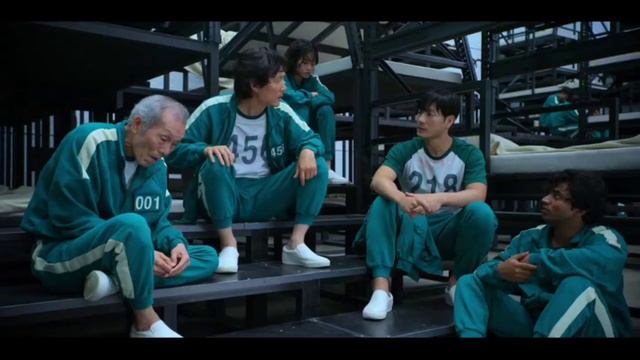 Акча үчүн адамдык сапатынан ажырай башташты!4-бөлүм|Игра в кальмара смотреть онлайн