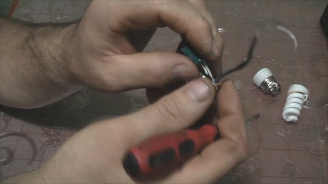 Как подключить настольную лампу дневного света без дросселя смотреть онлайн