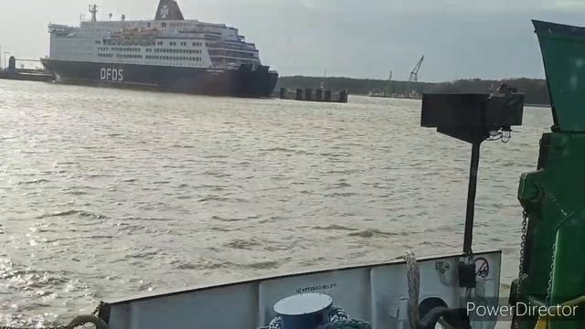 ПАРОМ ИЗ КЛАЙПЕДЫ НА КУРШСКУЮ КОСУ/FERRY FROM KLAIPEDA TO THE CURONIAN SPIT смотреть онлайн