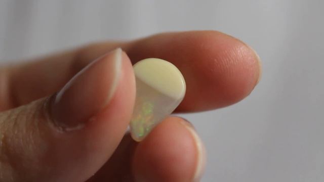 Кристальный эфиопский опал "Белая Ночь" смотреть онлайн