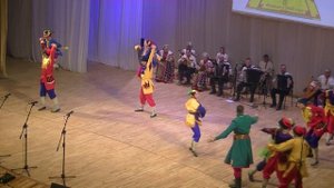 Веселый и красочный. Танец Скоморохов.