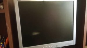 мой квадратный монитор acer al1715