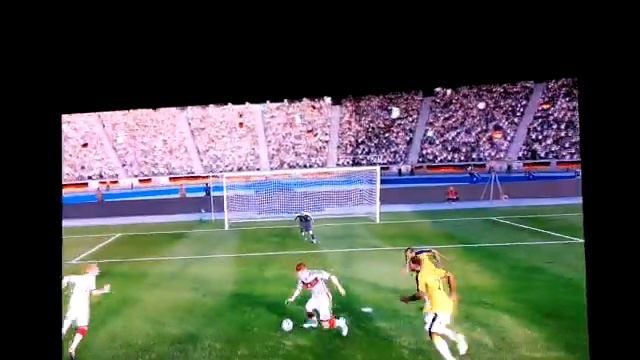 Гол Тони Кросса ! С передачи Томаса Мюллера ! смотреть онлайн