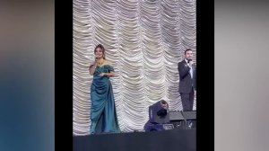 Шарманда Нилуфар Хамидова сахнада нималар деб ташлади