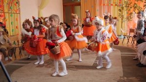 Танец лисичек