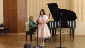 Солистка ансамбля "Цветные сны" Игнатян Рипсиме ДШИ г. Ессентуки