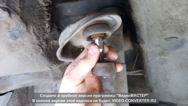 Замена верхнего рычага W202/210