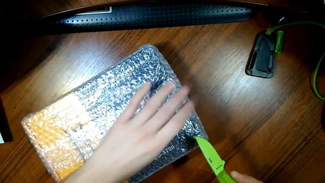 Машинка для стрижки и зарядка для кроны. смотреть онлайн