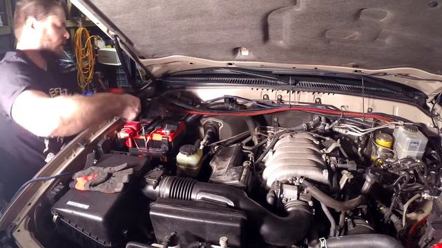 Land Cruiser Blue Sea ML-ACR and 1/0 Wire Install смотреть онлайн