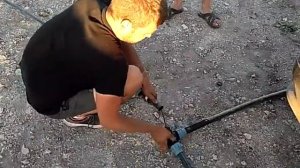 Задувка кабеля в трубу подручными средствами