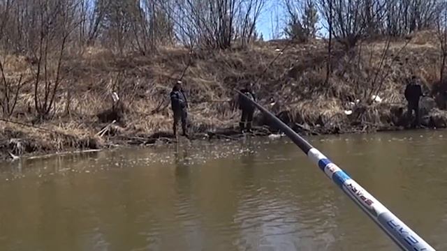 ЖАДНЫЕ ПОКЛЁВКИ НА БОКОВОЙ КИВОК, ОТКРЫЛ СЕЗОН смотреть онлайн