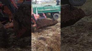 т 40 погрузка перегноя куном