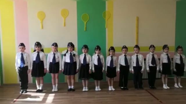 Смотр строя и песни подготовительная группа "Речеёк"