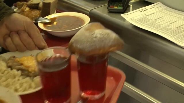 Цех питания МГОКа радует посетителей разнообразными постными блюдами смотреть онлайн