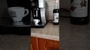 Как приготовить Эспрессо на кофемашине DeLonghi Magnifica S ECAM 21.117.SB