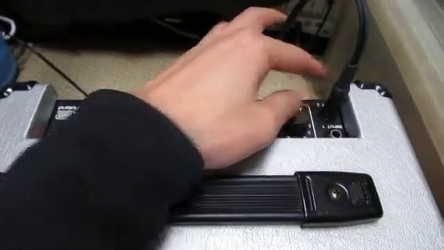 Roland CUBE-40 KEYBOARD SPECIALIZED MUSIC AMPLIFIER смотреть онлайн