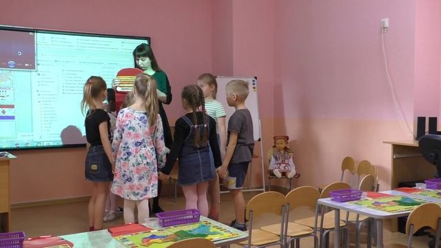 ООД в подготовительной к школе группе № 5 на тему: "Моя Родина" смотреть онлайн